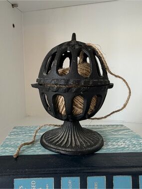 Vintage Cast Iron Twine Dispenser